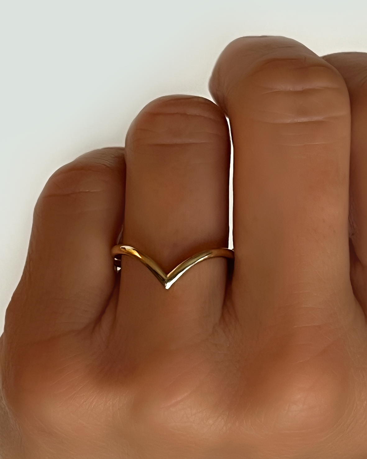 Solid Gold Chevron Band