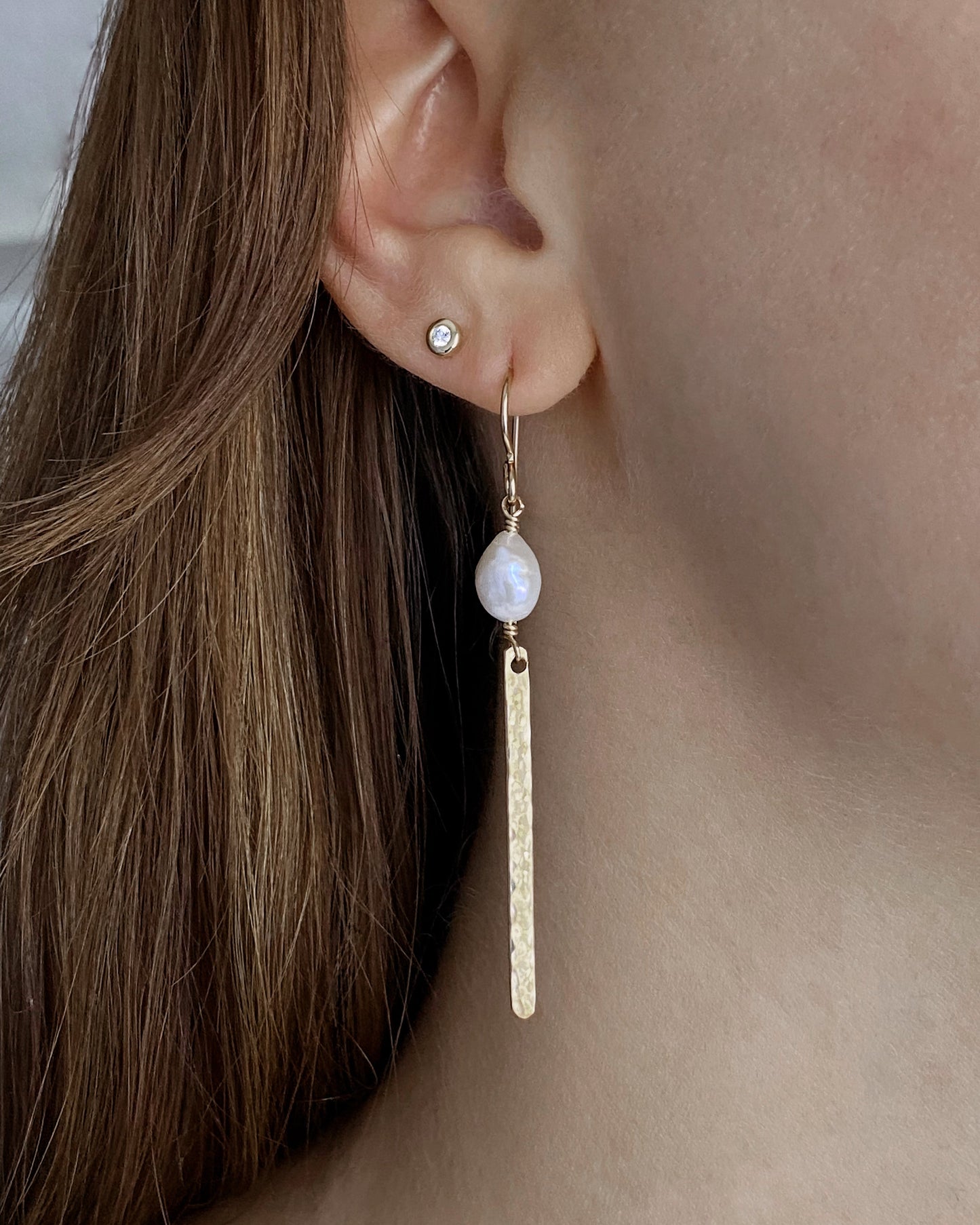 Pearl Bar Earrings - James Michelle