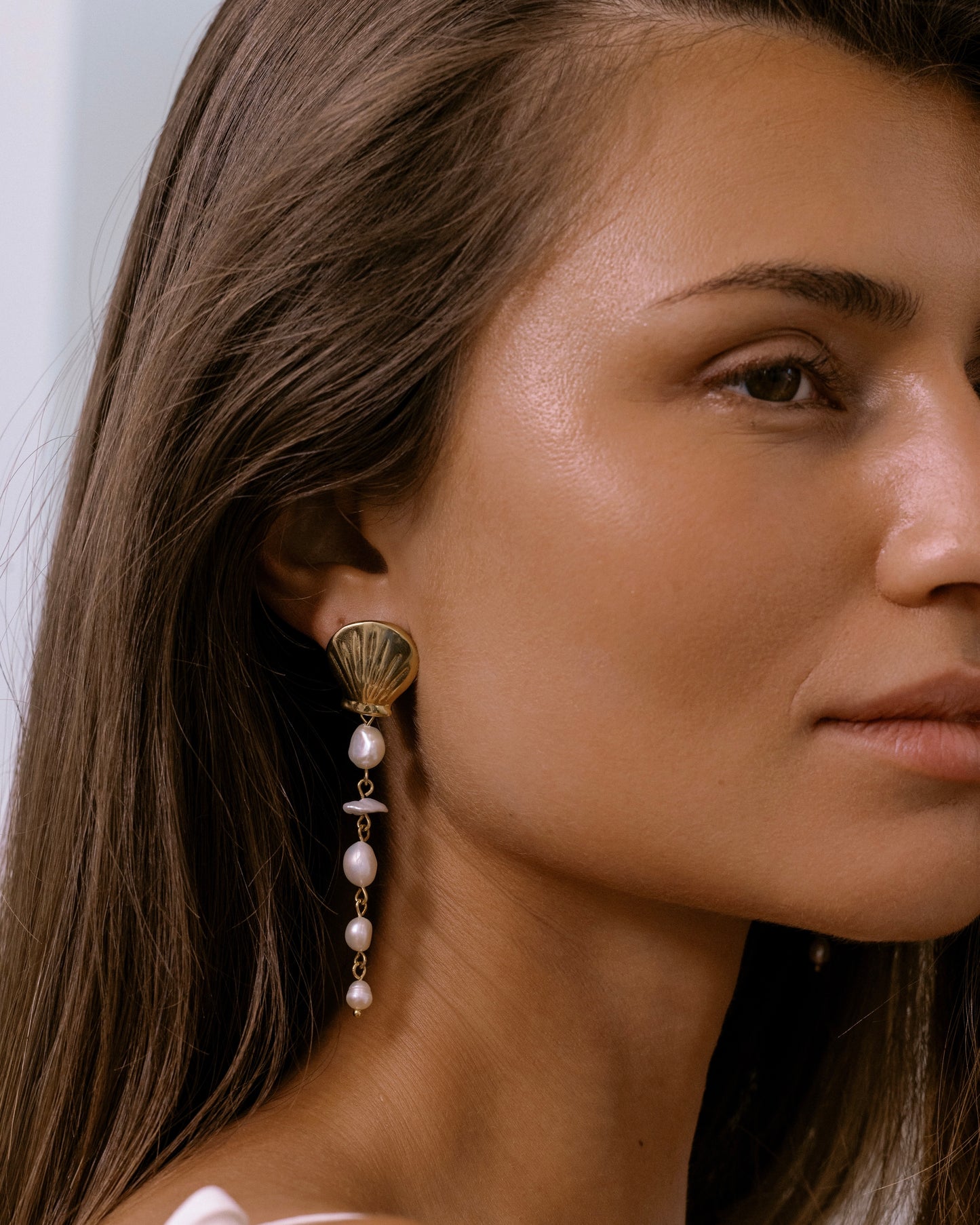 Shell Pearl Earrings