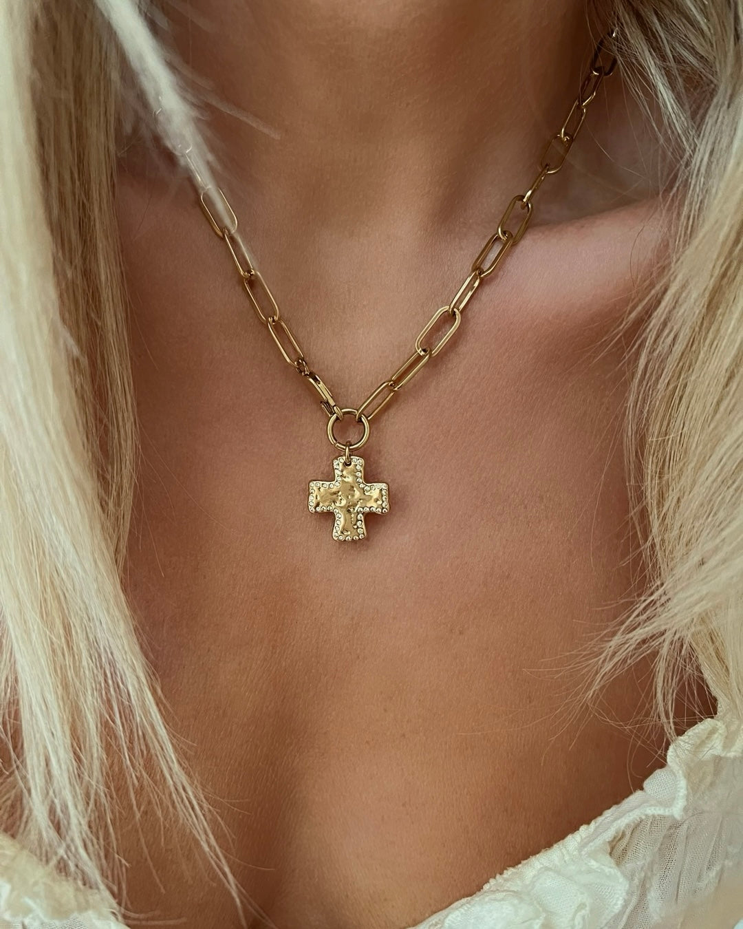 New Arrivals – James Michelle