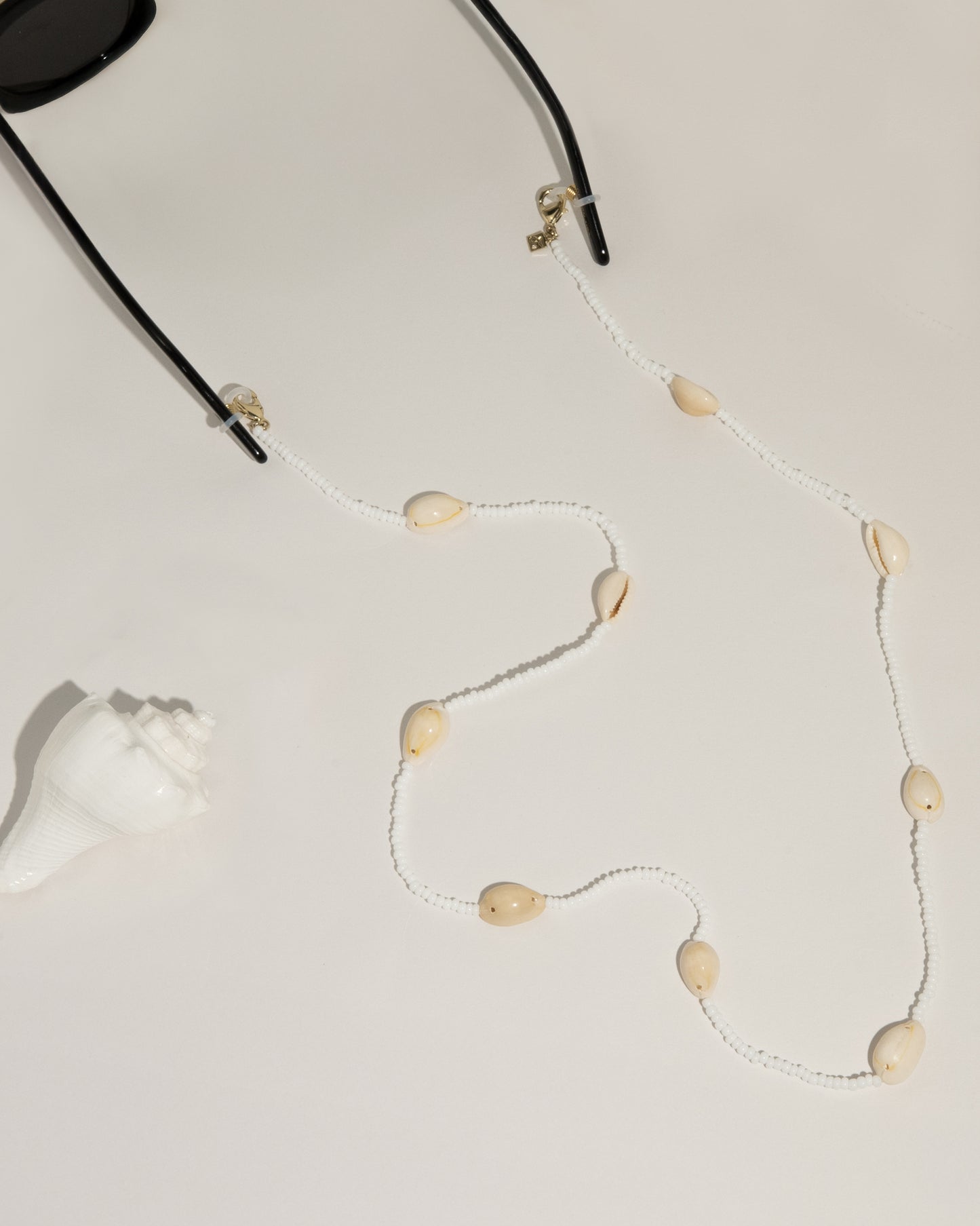 Shell Glasses Chain