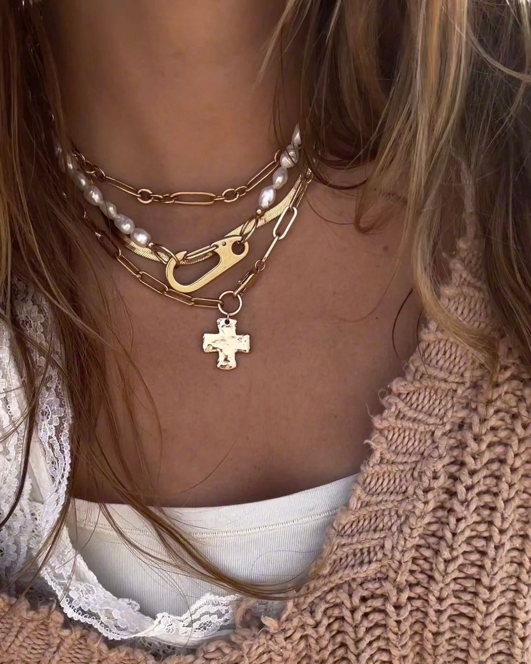Chunky Cross and Pearl Lock Necklace Set