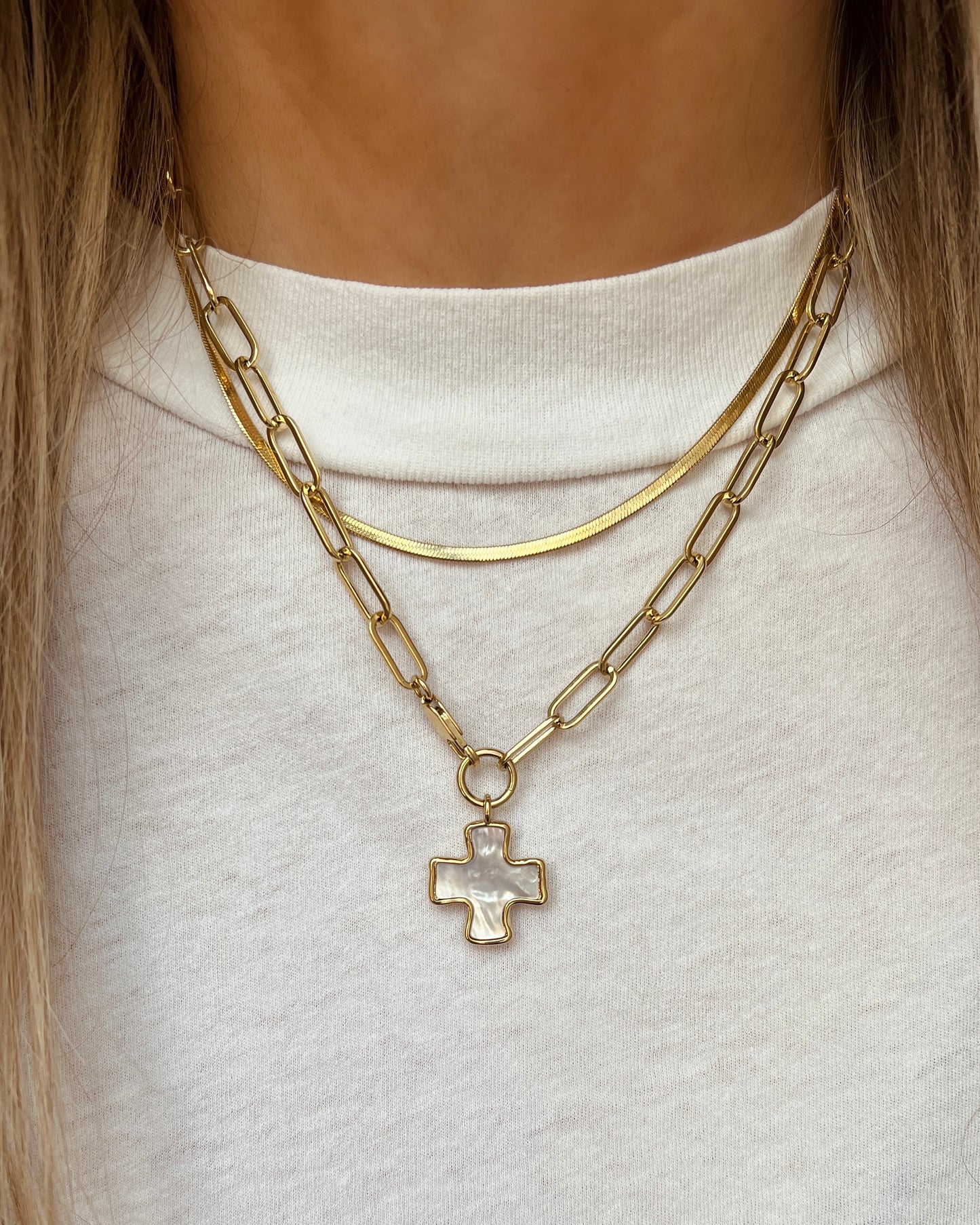 Pearl Chunky Cross Chain Necklace